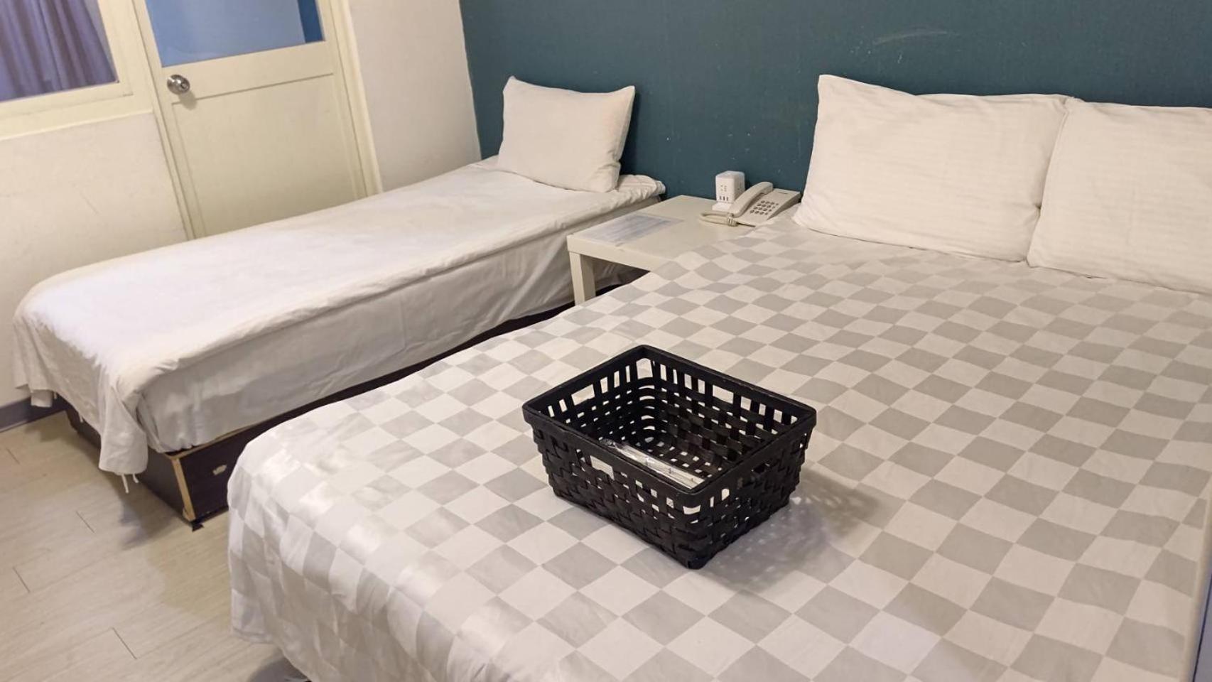Sleep Taipei Hotel - Nanya Екстер'єр фото